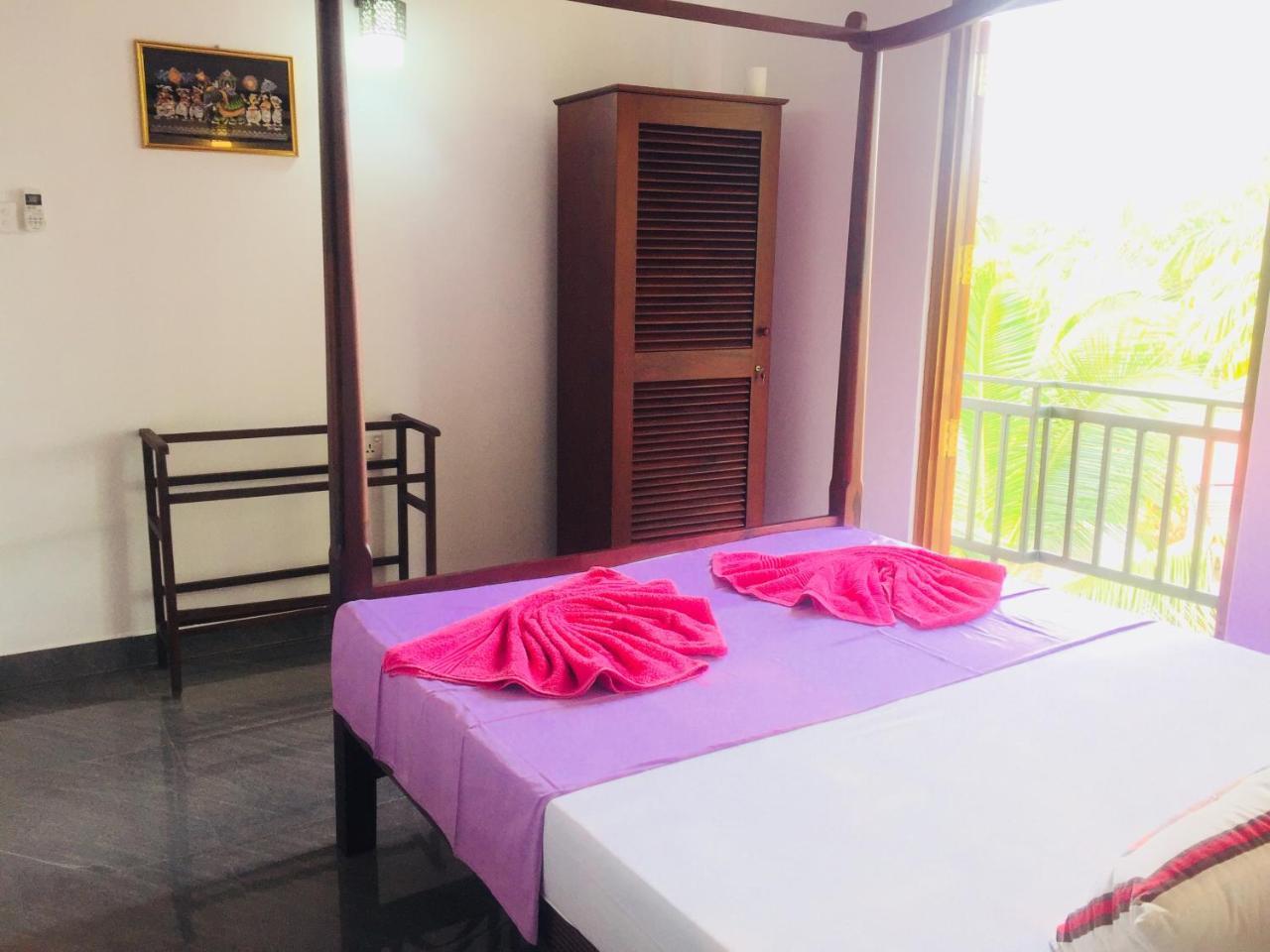 Sanjula Apartments Хиккадува Экстерьер фото